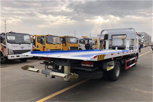 芝罘区汽车救援补胎